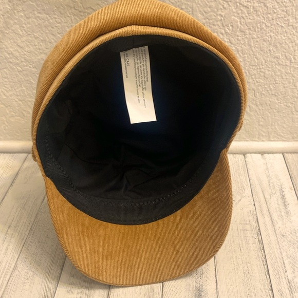 Woman’s Corduroy Cadet / Newsboy Hat - Picture 6 of 13